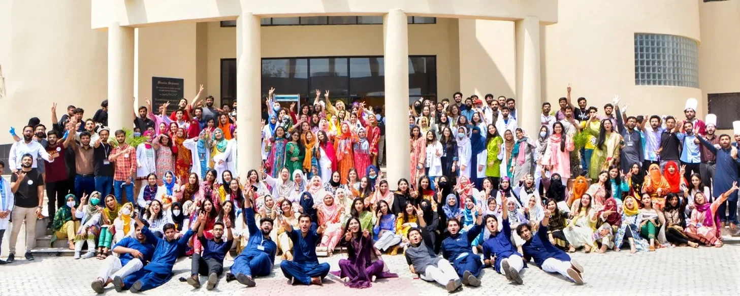 students-1600x583-1